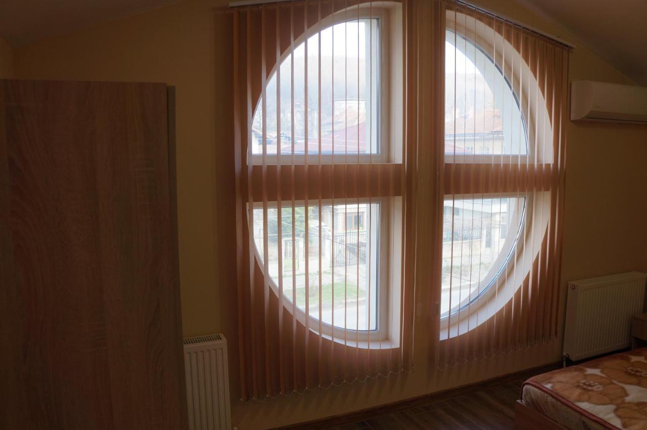 Apartmán Dessi Pleven Exteriér fotografie